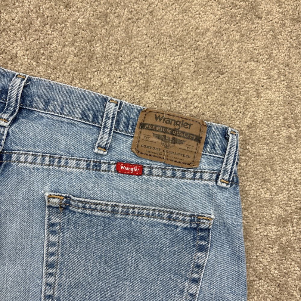 Vintage Y2K Wrangler Jean Shorts Jorts Size 36 - Picture 3 of 8